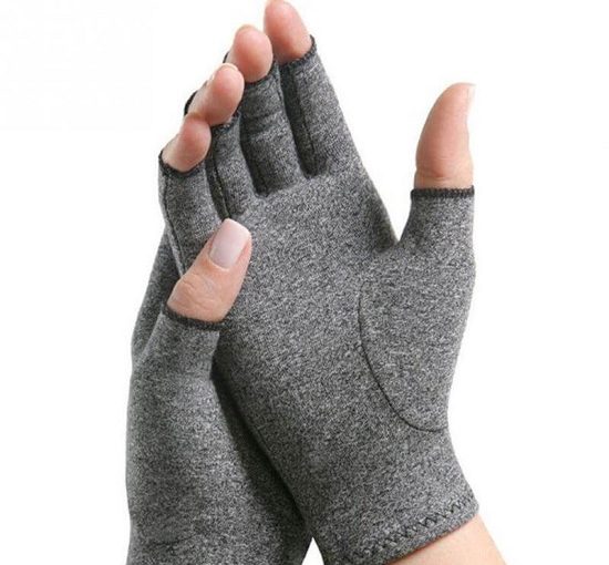 Read more about the article Premium compression arthritis gloves