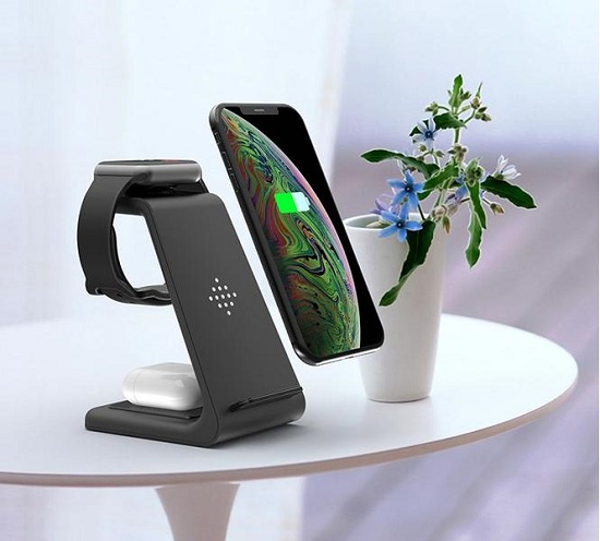 Read more about the article 3 in 1 Wireless charging station